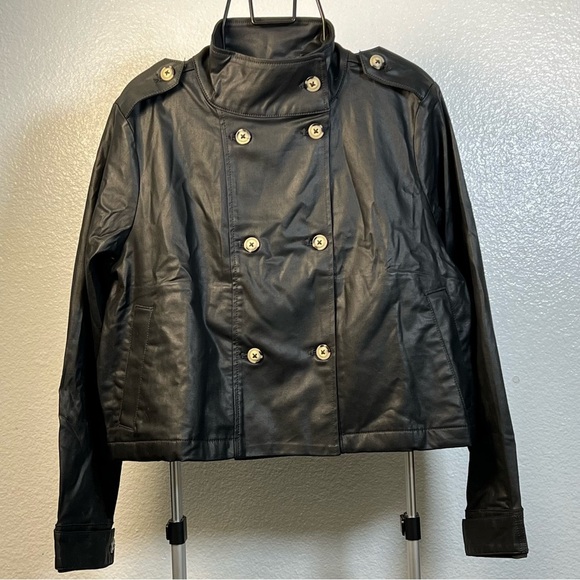 Peace Love World Jacket - Picture 1 of 11
